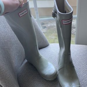 Grey hunter rain boots